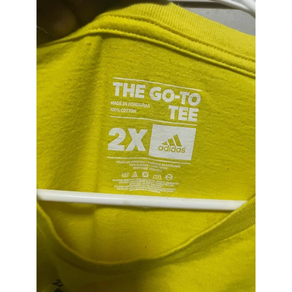 Adidas The Go To‎ Tee Mens 2X Large Yellow Football Helmet Graphic T Shirt